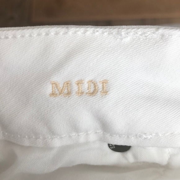 American Eagle White Shorts - Picture 7 of 7